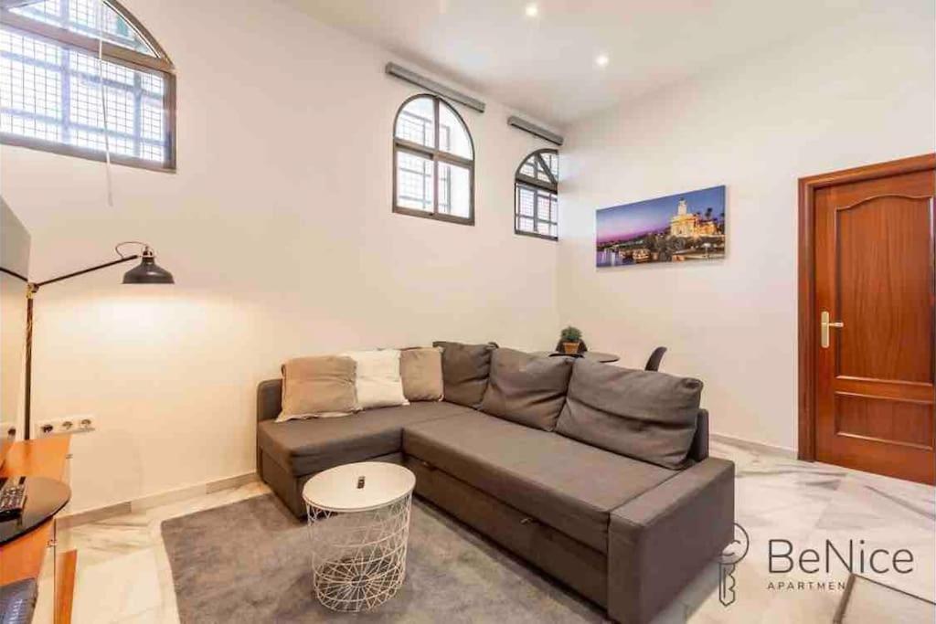 Luxury Apartamento Sevilla Centro -Triana ภายนอก รูปภาพ