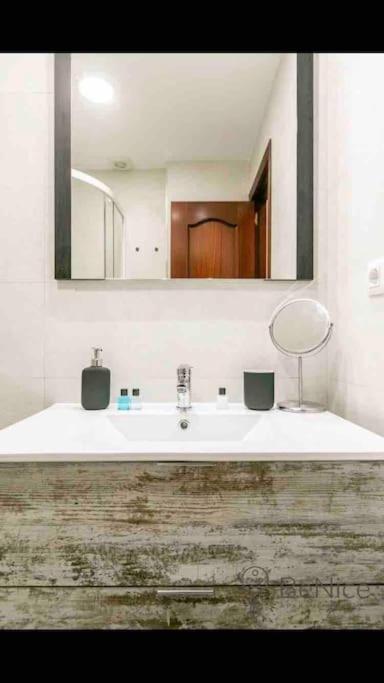Luxury Apartamento Sevilla Centro -Triana ภายนอก รูปภาพ