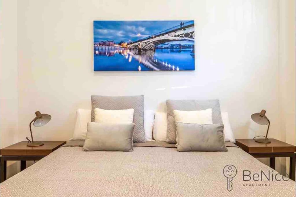 Luxury Apartamento Sevilla Centro -Triana ภายนอก รูปภาพ